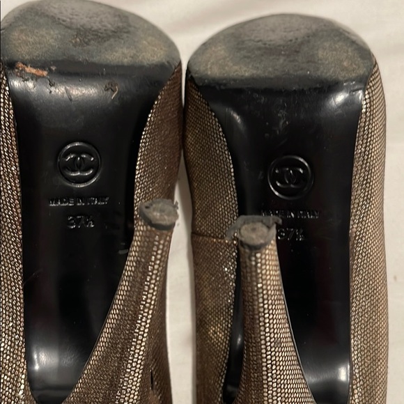 CHANEL Black & Gold high heel shoes size  37.5 - Picture 5 of 8